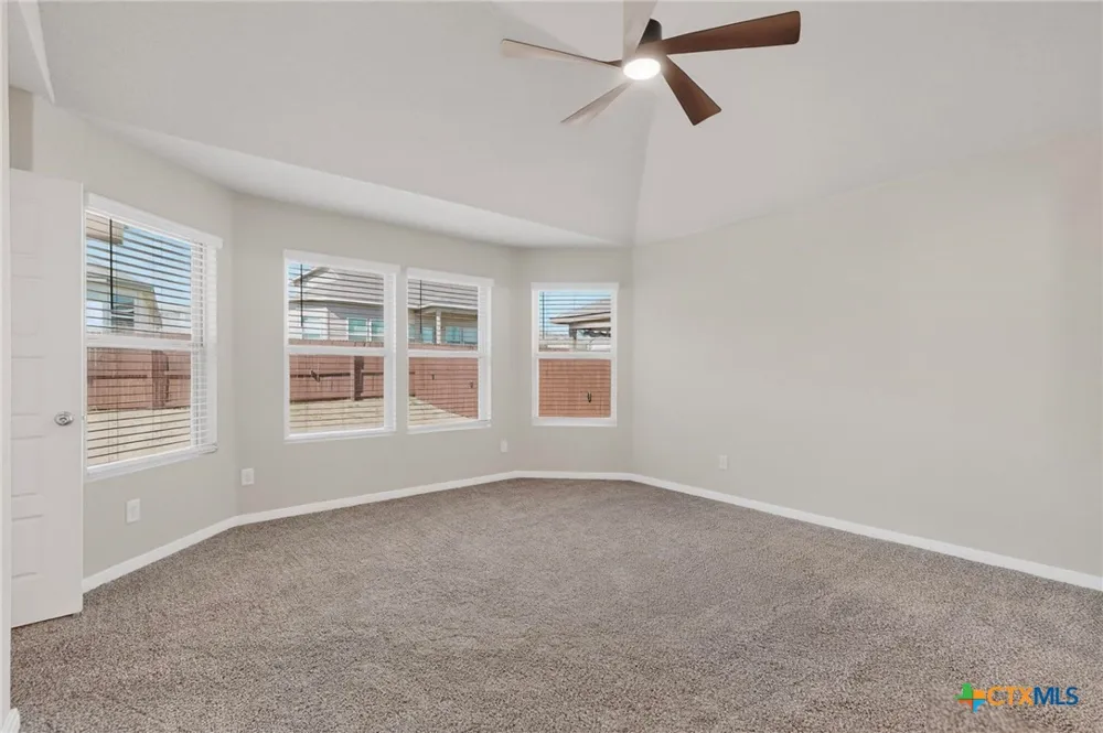 1160 Water Valley Seguin, TX 78155