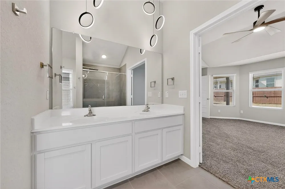 1160 Water Valley Seguin, TX 78155