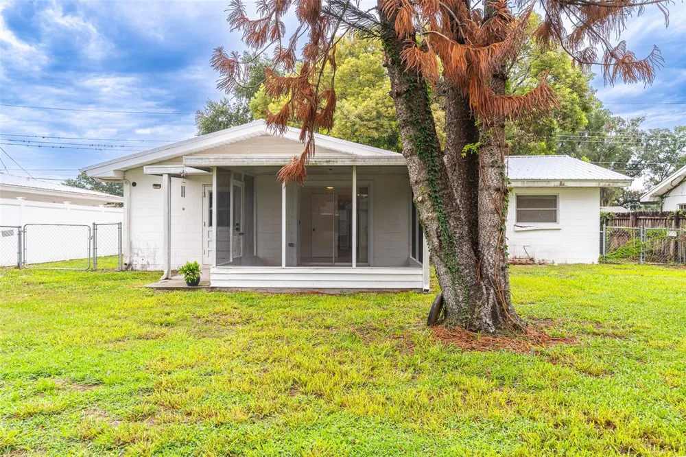 145 BEVERLY DRIVE Winter Haven, FL 33884