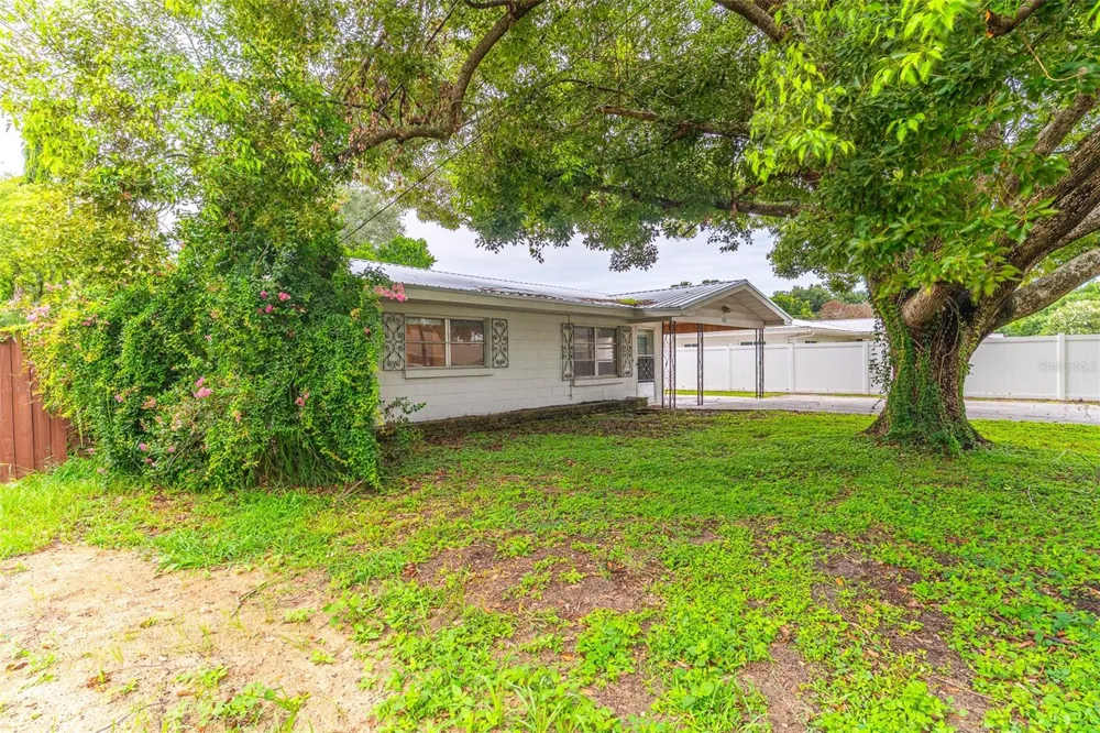145 BEVERLY DRIVE Winter Haven, FL 33884