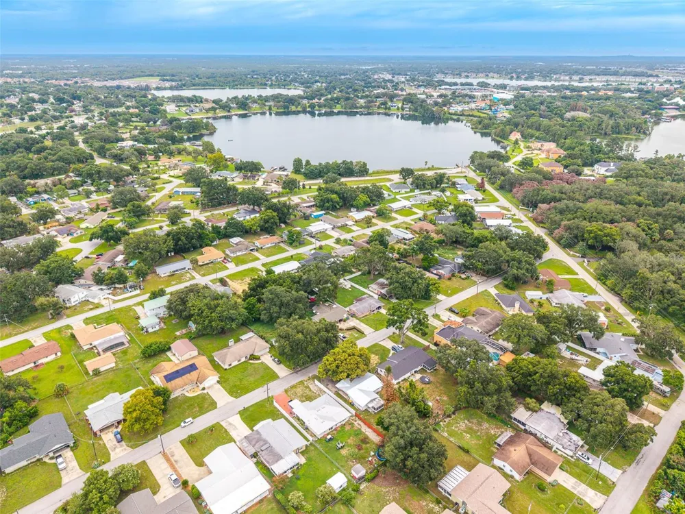 145 BEVERLY DRIVE Winter Haven, FL 33884