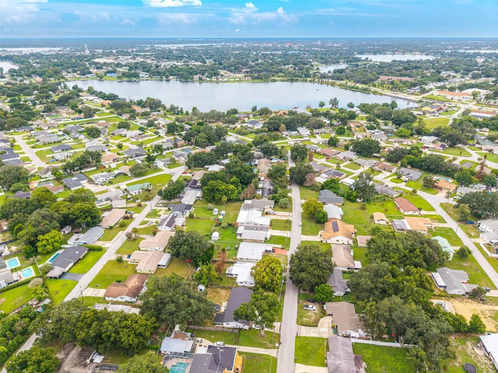 145 BEVERLY DRIVE Winter Haven, FL 33884
