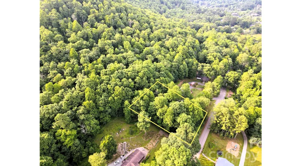 01 Coffey Road Linville, NC 28646