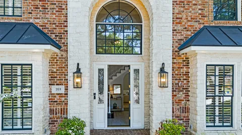 261 Candlelight Cove