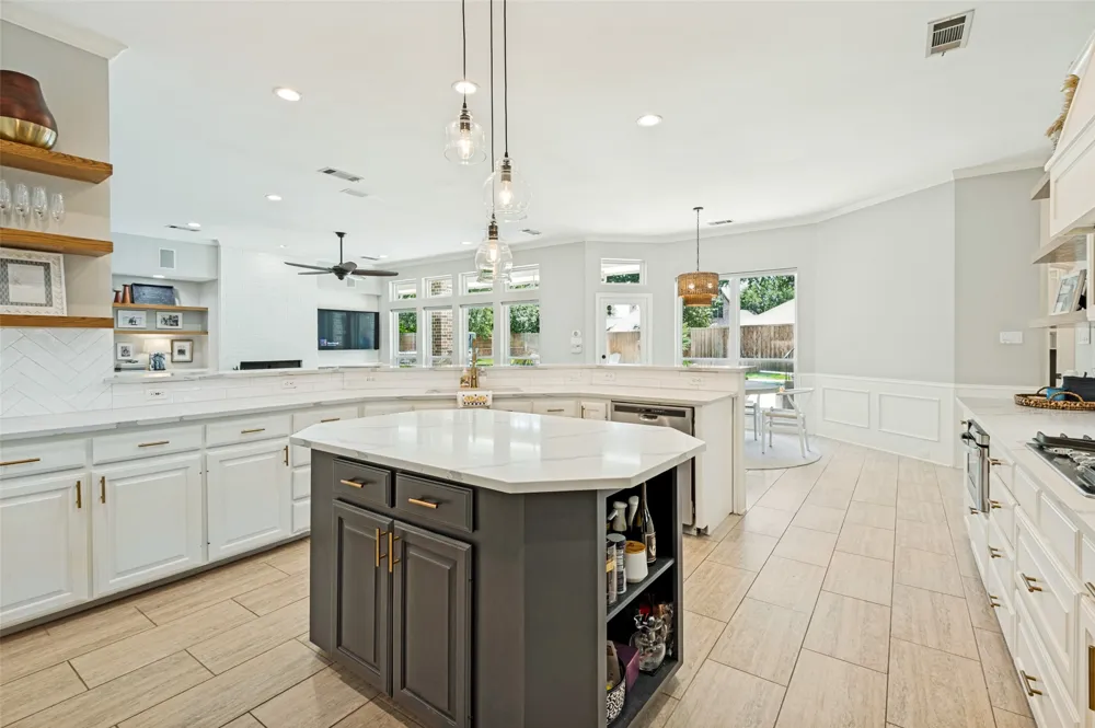 261 Candlelight Cove Coppell, TX 75019