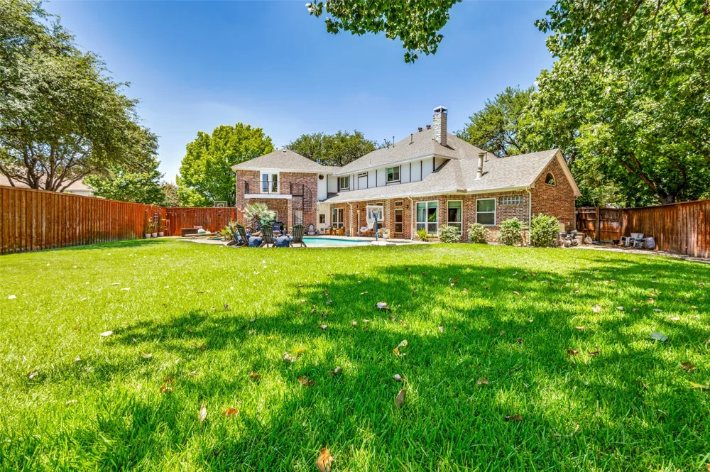 261 Candlelight Cove Coppell, TX 75019