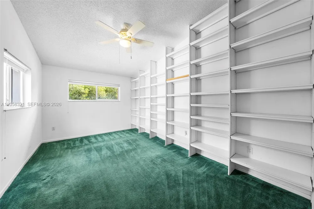 3748 NE 209th Ter Aventura, FL 33180