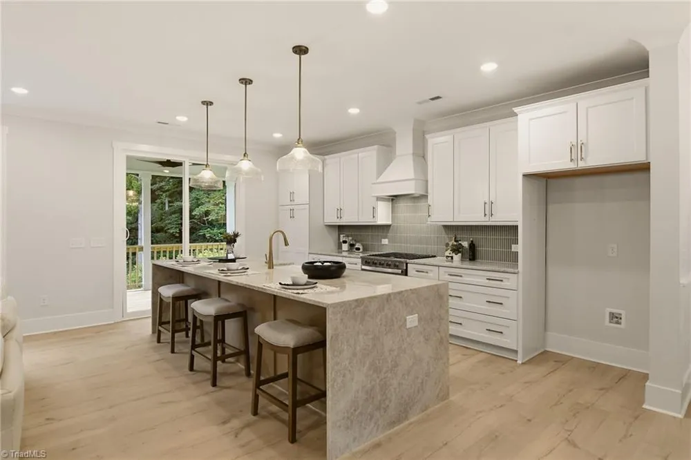 1005 W Pinehurst Court #1042 Clemmons, NC 27012