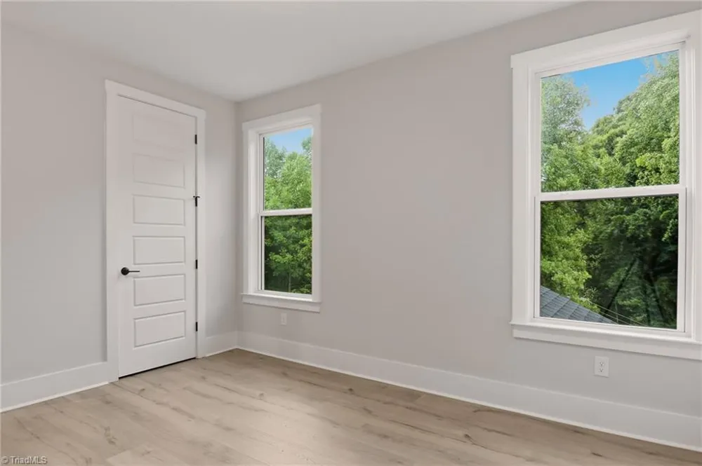 1005 W Pinehurst Court #1042 Clemmons, NC 27012