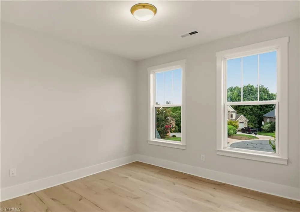 1005 W Pinehurst Court #1042 Clemmons, NC 27012