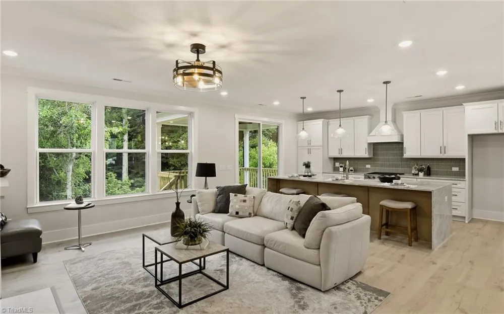 1005 W Pinehurst Court #1042 Clemmons, NC 27012