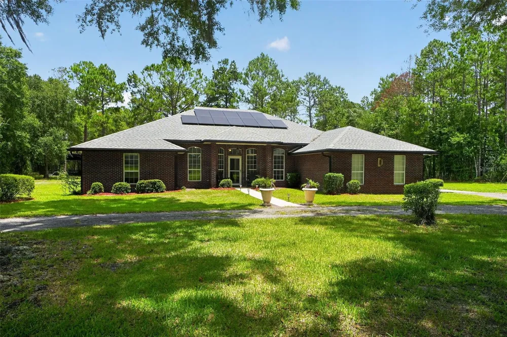 2527 NW COUNTY ROAD 225 Lawtey, FL 32058