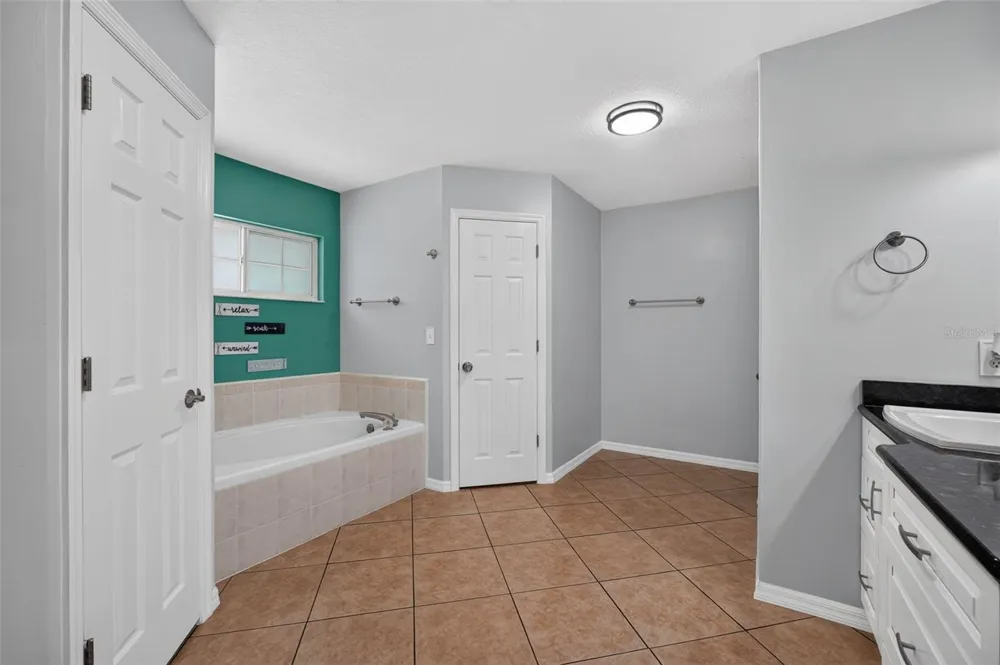 2527 NW COUNTY ROAD 225 Lawtey, FL 32058