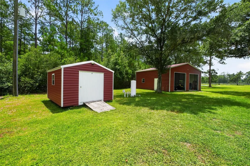 2527 NW COUNTY ROAD 225 Lawtey, FL 32058