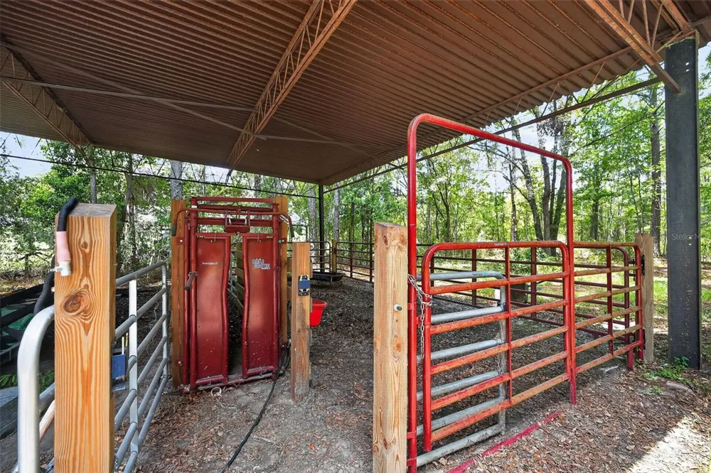 2527 NW COUNTY ROAD 225 Lawtey, FL 32058