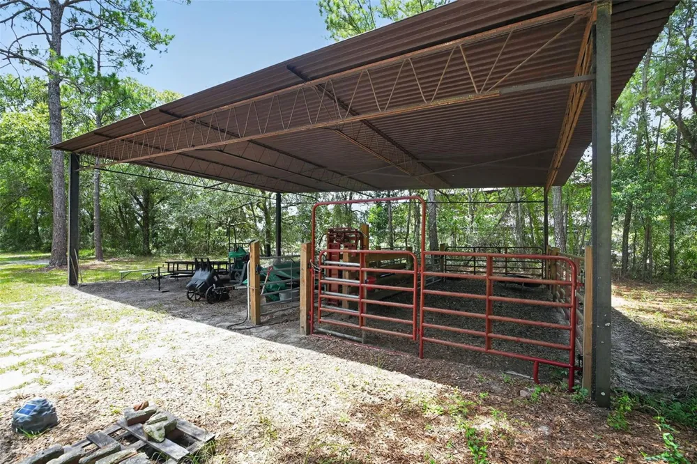 2527 NW COUNTY ROAD 225 Lawtey, FL 32058