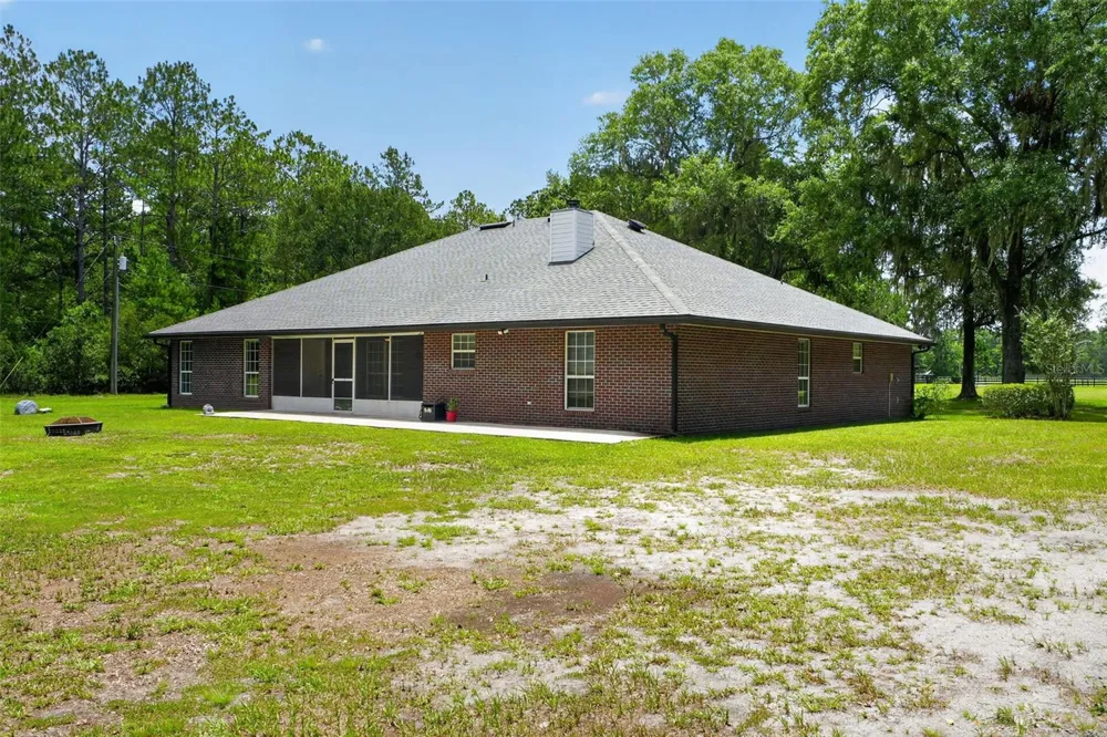 2527 NW COUNTY ROAD 225 Lawtey, FL 32058