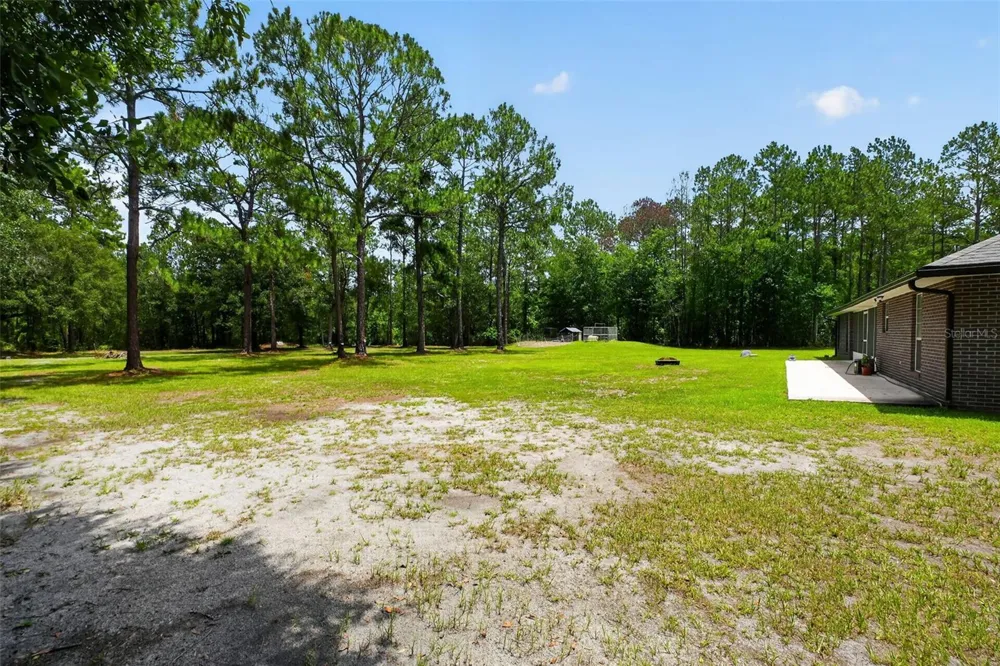 2527 NW COUNTY ROAD 225 Lawtey, FL 32058