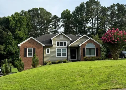 154 Camden Woods Dr