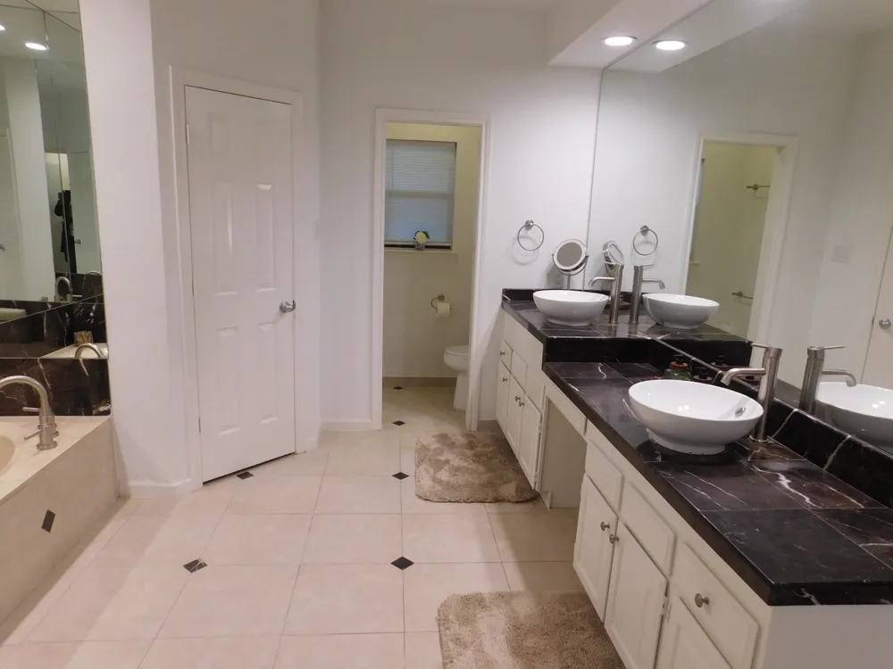 622 Crowley Road Arlington, TX 76012