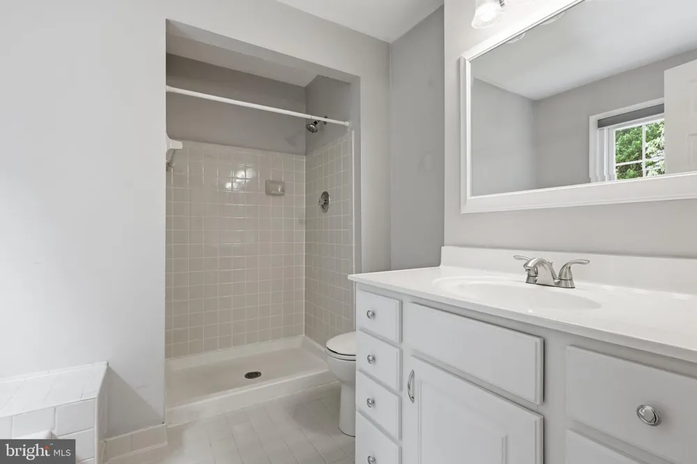 7690 GREEN GARLAND DRIVE Springfield, VA 22153