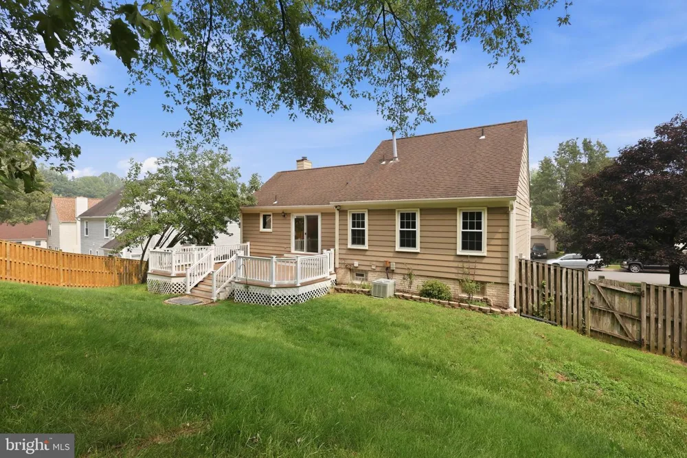 7690 GREEN GARLAND DRIVE Springfield, VA 22153