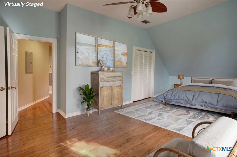 1322 Avenue F #A Shiner, TX 77984
