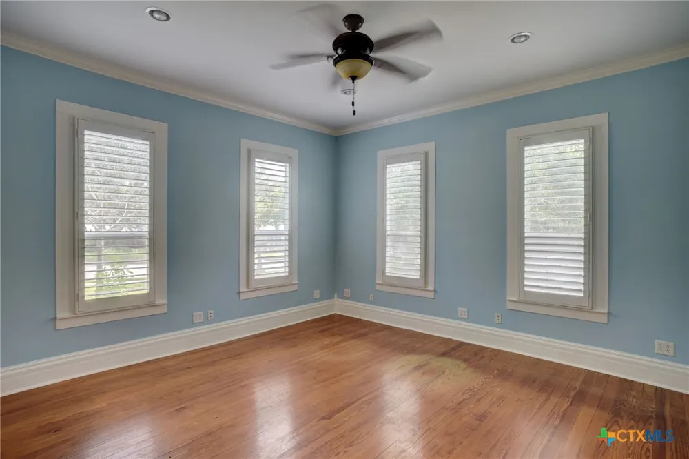 1322 Avenue F #A Shiner, TX 77984