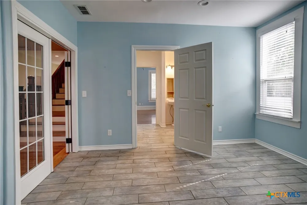 1322 Avenue F #A Shiner, TX 77984