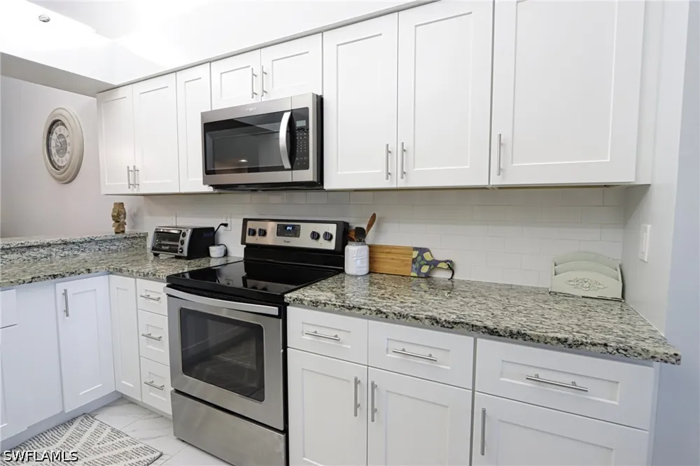 Queen Anne Lane #203 Naples, FL 34109