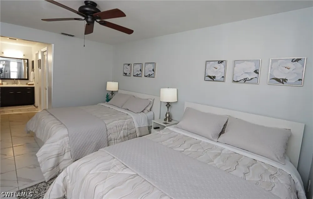 Queen Anne Lane #203 Naples, FL 34109