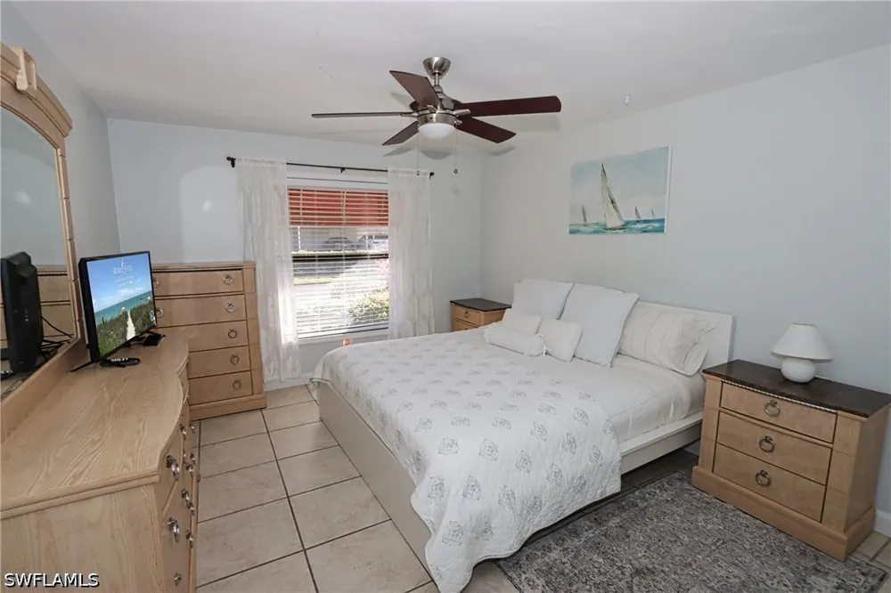 Queen Anne Lane #203 Naples, FL 34109
