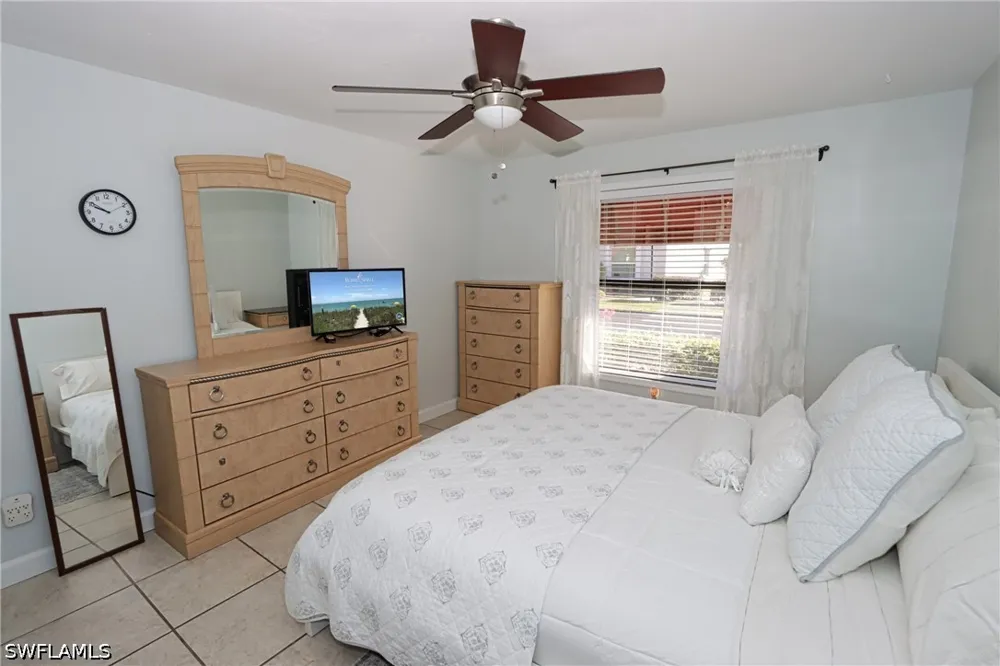 Queen Anne Lane #203 Naples, FL 34109