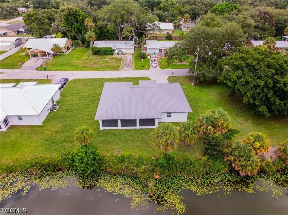 4th Avenue Labelle, FL 33935