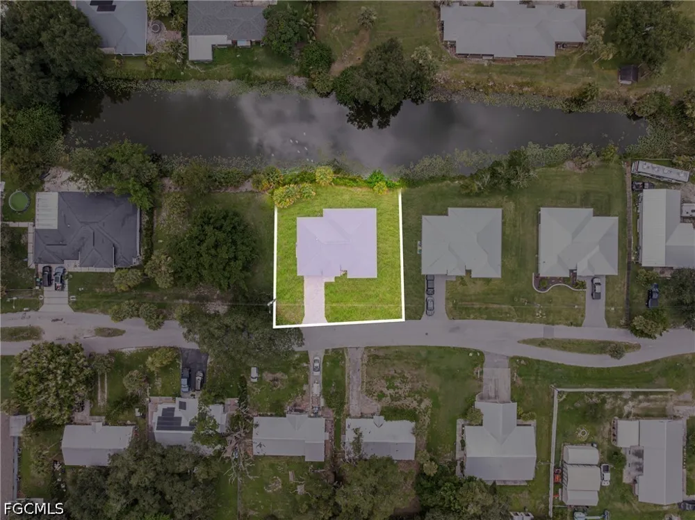 4th Avenue Labelle, FL 33935
