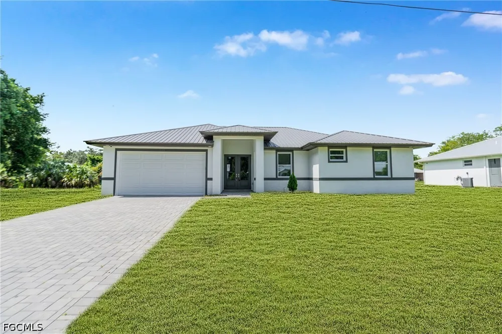 4th Avenue Labelle, FL 33935