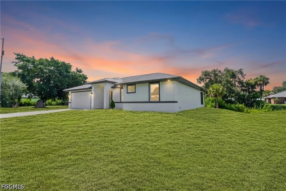 4th Avenue Labelle, FL 33935
