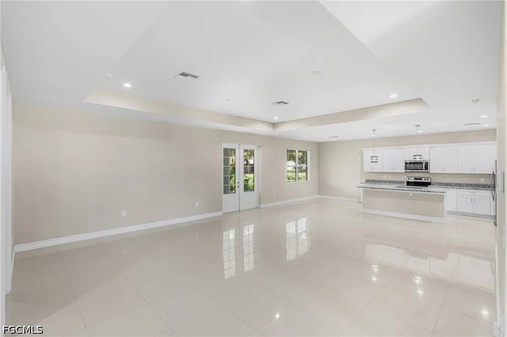 4th Avenue Labelle, FL 33935