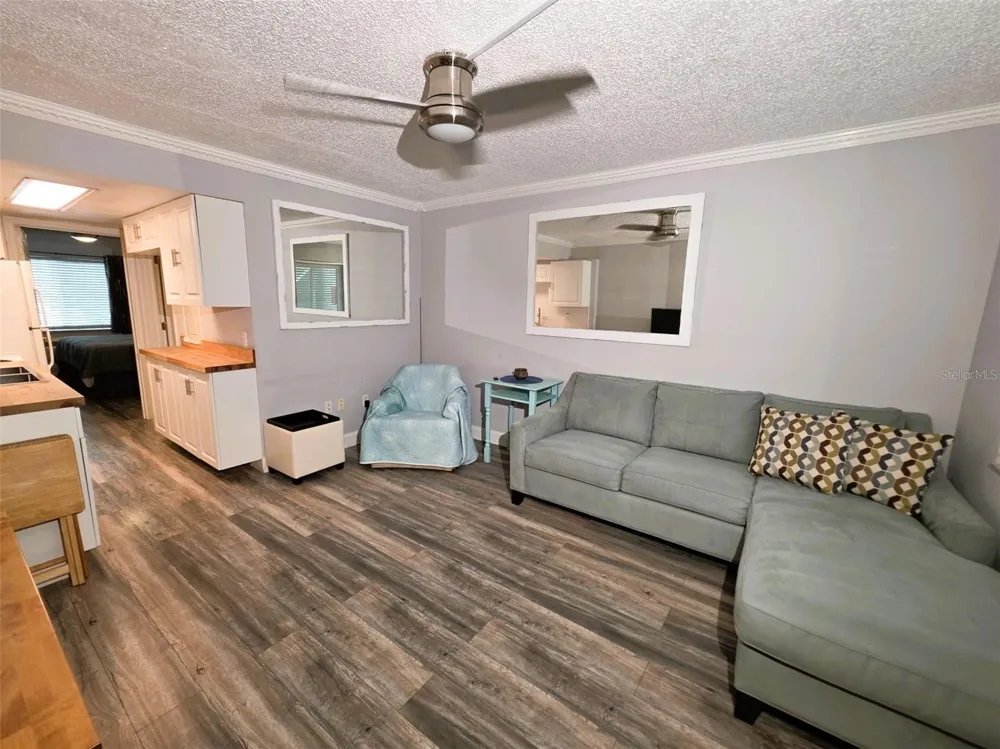 1865 MAZO MANOR #J3 Lutz, FL 33558