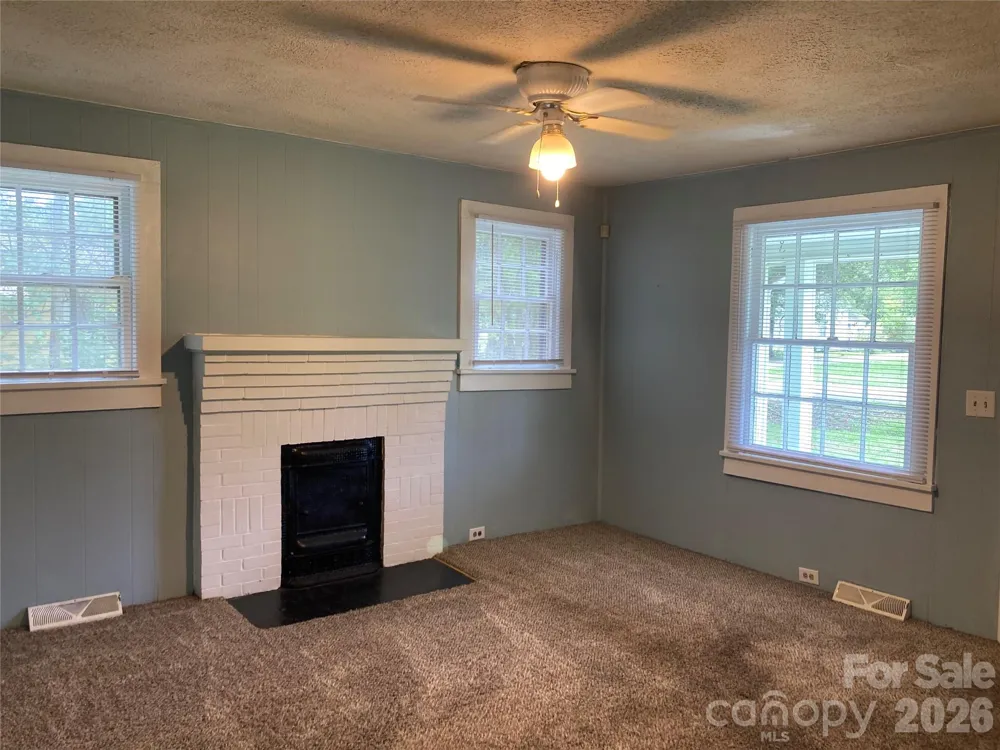2407 Florida Avenue Kannapolis, NC 28083