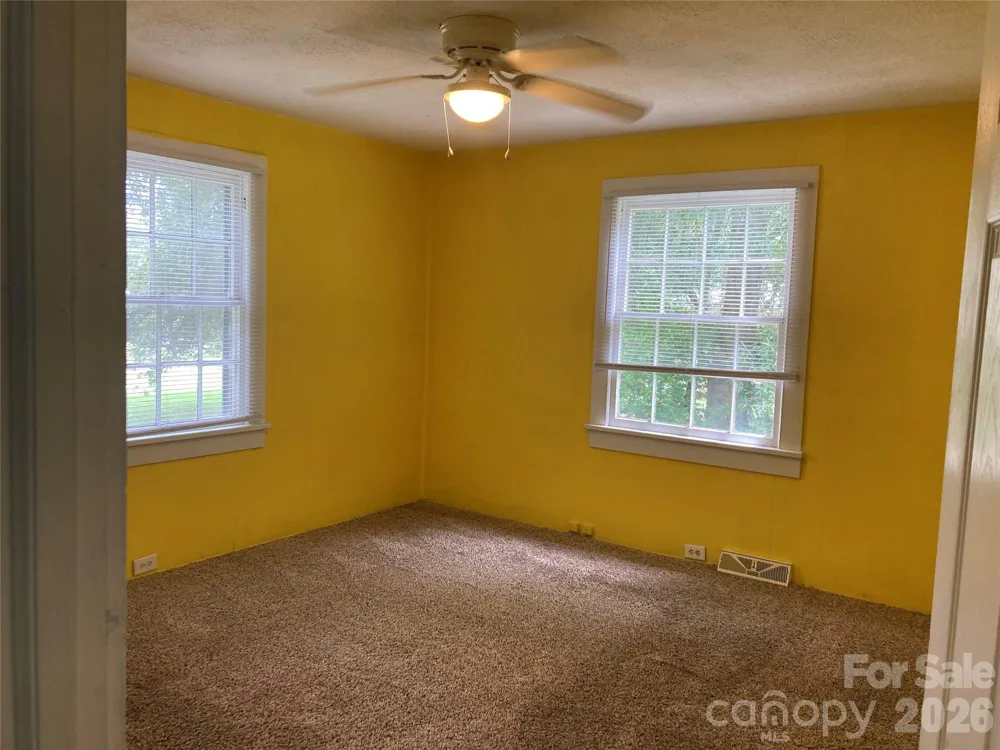 2407 Florida Avenue Kannapolis, NC 28083