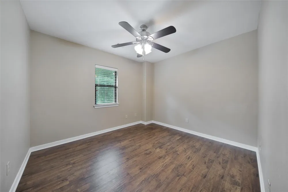 710 W Rollingwood Pinehurst, TX 77362