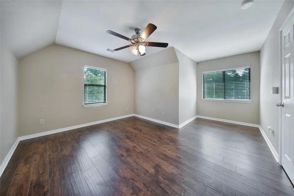 710 W Rollingwood Pinehurst, TX 77362