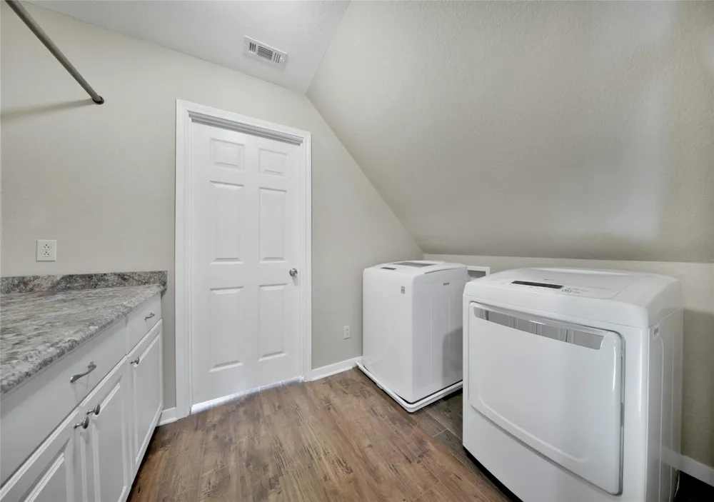 710 W Rollingwood Pinehurst, TX 77362