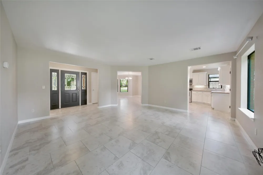 710 W Rollingwood Pinehurst, TX 77362