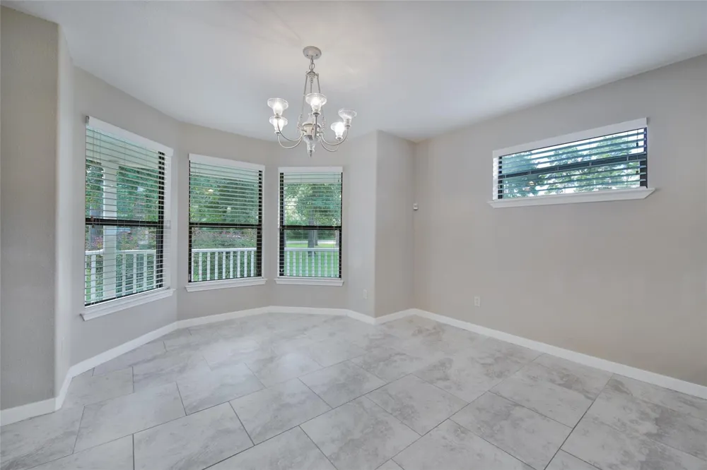 710 W Rollingwood Pinehurst, TX 77362