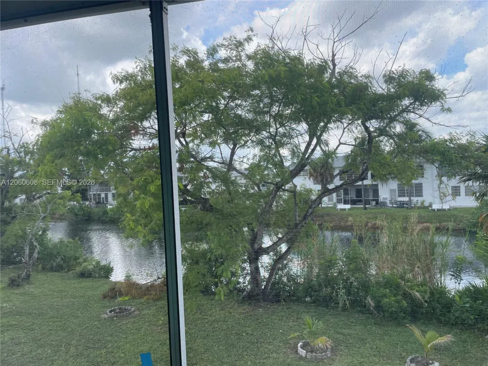 165 NE 203rd Ter #26 Miami Gardens, FL 33179