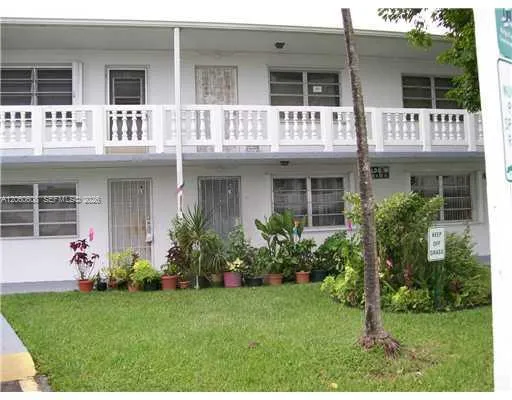 165 NE 203rd Ter #26 Miami Gardens, FL 33179