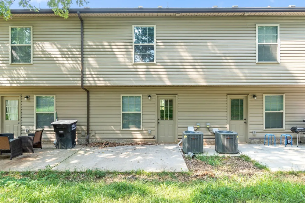 1269 Parkway Pl #C Clarksville, TN 37042