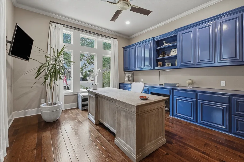 414 Wyndham Crest Westworth Village, TX 76114